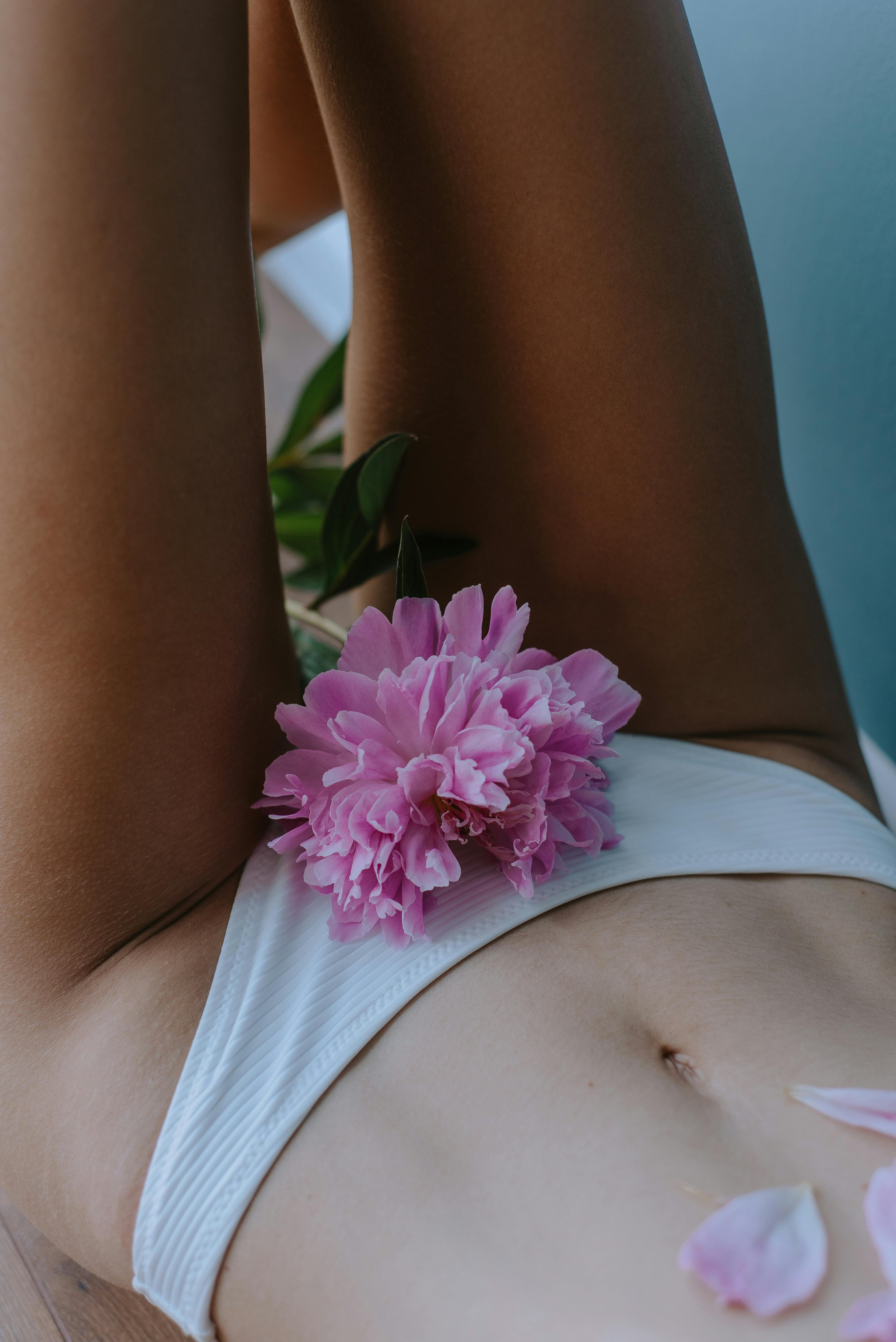 Seamless vs. Cotton Panties – Which is Better for Everyday Wear?
